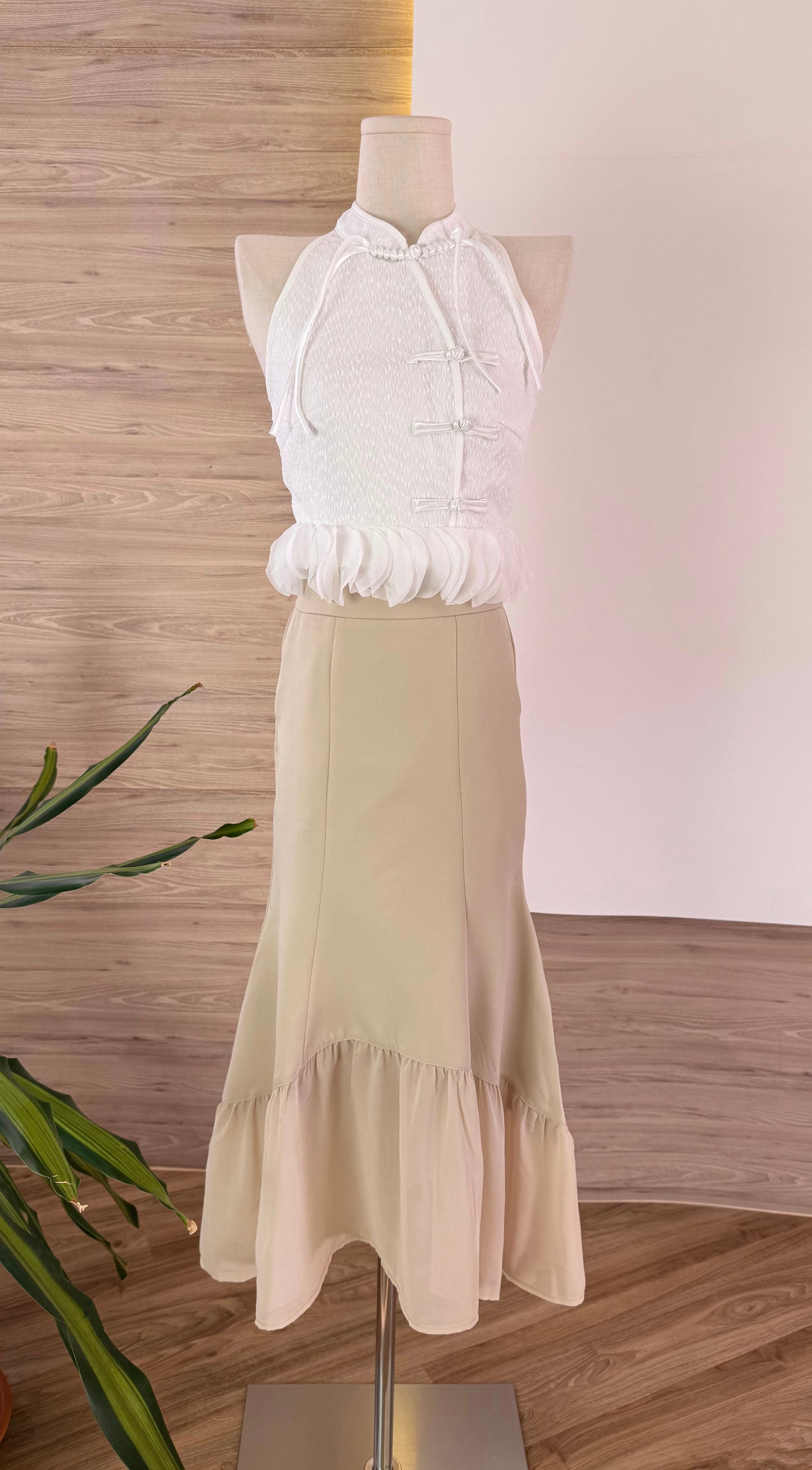 Xera Midi Skirt