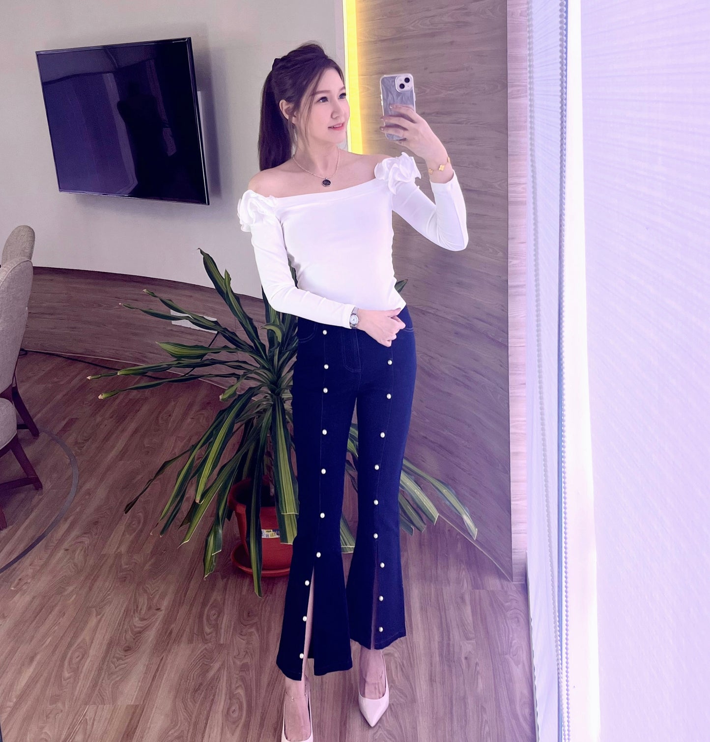 Erin Off-Shoulder Top